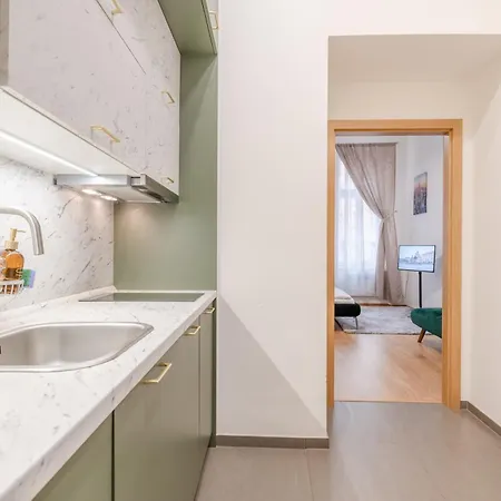 Seifertova By Willstay *