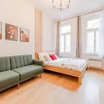 Seifertova By Willstay * Praga
