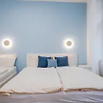 Seifertova By Willstay Apartamento